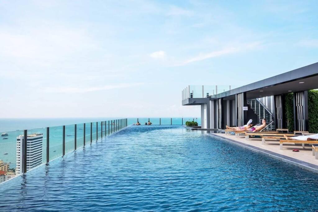 Central Pattaya - Sea View Large Balcony Condo With Infinity Pool Zewnętrze zdjęcie